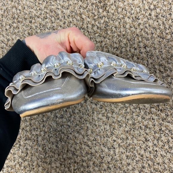 BP Silver Metallic Leather Ruffled Slip-On Loafers - Picture 6 of 10